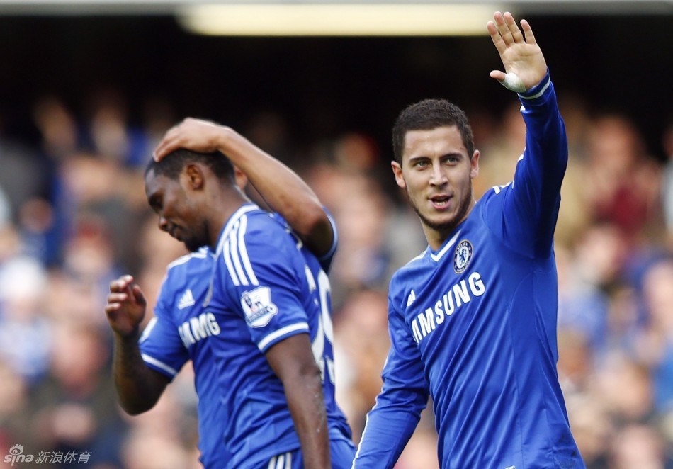 于是出现两 于是出现两