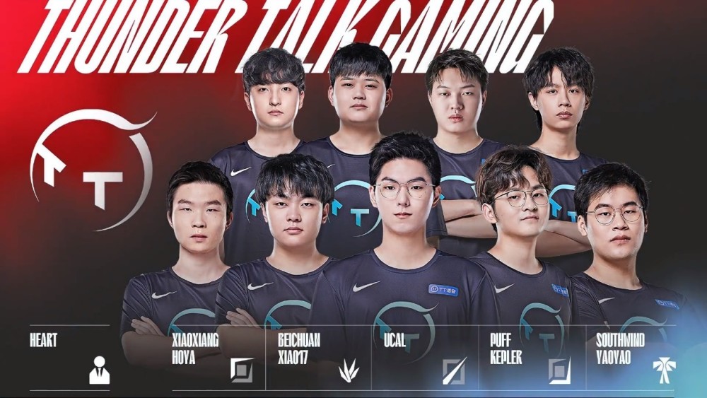 场边却多了 场边却多了